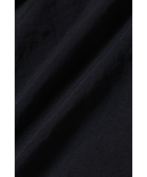 and wander（アンドワンダー）の「NYLON DOUBLE KNEE PANT｜ナイロンダブルニーパンツ（その他パンツ・メンズ・ブラック/ライトグレー/グリーン・M/XXL/S/XL/L）」の5枚目の写真