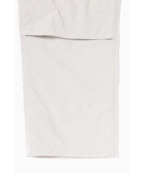 and wander（アンドワンダー）の「NYLON DOUBLE KNEE PANT｜ナイロンダブルニーパンツ（その他パンツ・メンズ・ブラック/ライトグレー/グリーン・M/XXL/S/XL/L）」の17枚目の写真