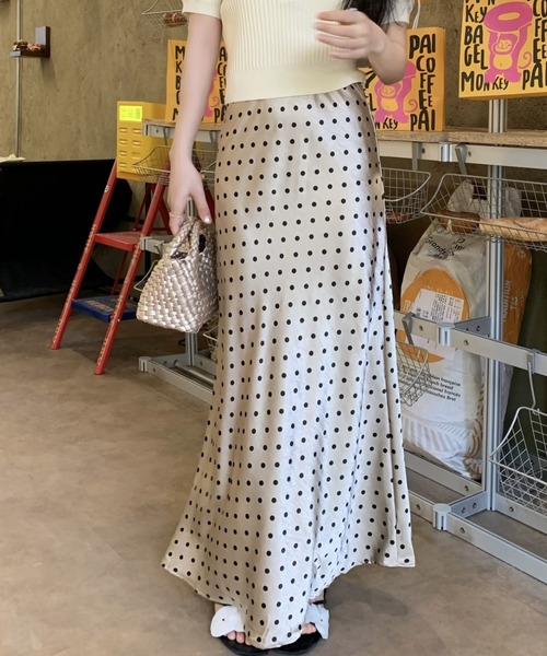 FREE STYLISTS(フリー スタイリスト)の「YUGA_YGMC Mermaid dot long skirt(スカート・レディース・シャンパン/ライトグレー/ブラック/ホワイト・L/M)」の19枚目の写真