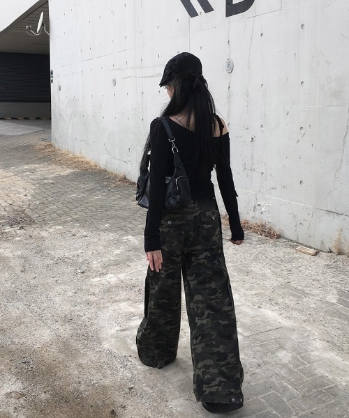 カモフラージュバックポケットワイドパンツ（その他パンツ