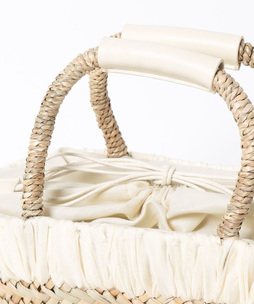 Andemiu（アンデミュウ）の「カガリカゴBAG252335（かごバッグ・レディース・ベージュ×ブラック/ベージュ系その他・FREE）」の12枚目の写真