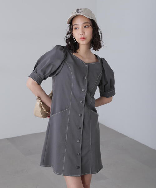 FREE'S MART（フリーズマート）の「◆配色ステッチ前開きミニワンピース（ワンピース・レディース・ホワイト/ブラック/グレー・SMALL/MEDIUM）」の3枚目の写真