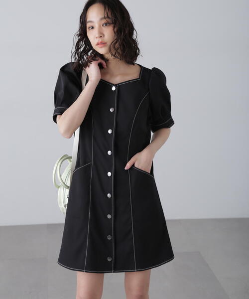 FREE'S MART（フリーズマート）の「◆配色ステッチ前開きミニワンピース（ワンピース・レディース・ホワイト/ブラック/グレー・SMALL/MEDIUM）」の2枚目の写真