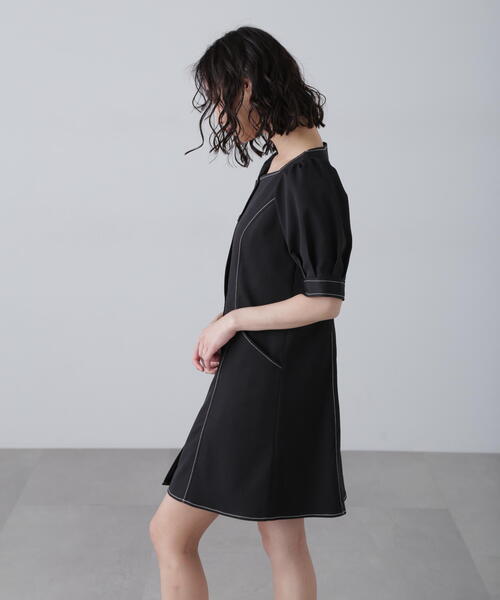 FREE'S MART（フリーズマート）の「◆配色ステッチ前開きミニワンピース（ワンピース・レディース・ホワイト/ブラック/グレー・SMALL/MEDIUM）」の6枚目の写真