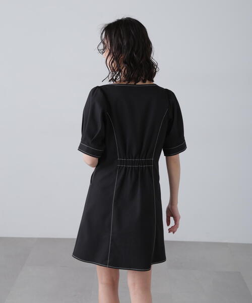 FREE'S MART（フリーズマート）の「◆配色ステッチ前開きミニワンピース（ワンピース・レディース・ホワイト/ブラック/グレー・SMALL/MEDIUM）」の7枚目の写真