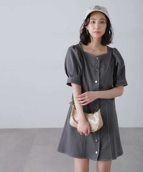 FREE'S MART（フリーズマート）の「◆配色ステッチ前開きミニワンピース（ワンピース・レディース・ホワイト/ブラック/グレー・SMALL/MEDIUM）」の14枚目の写真