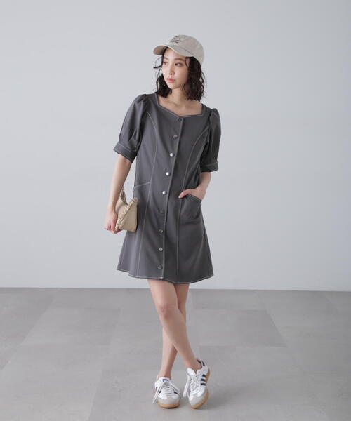 FREE'S MART（フリーズマート）の「◆配色ステッチ前開きミニワンピース（ワンピース・レディース・ホワイト/ブラック/グレー・SMALL/MEDIUM）」の16枚目の写真