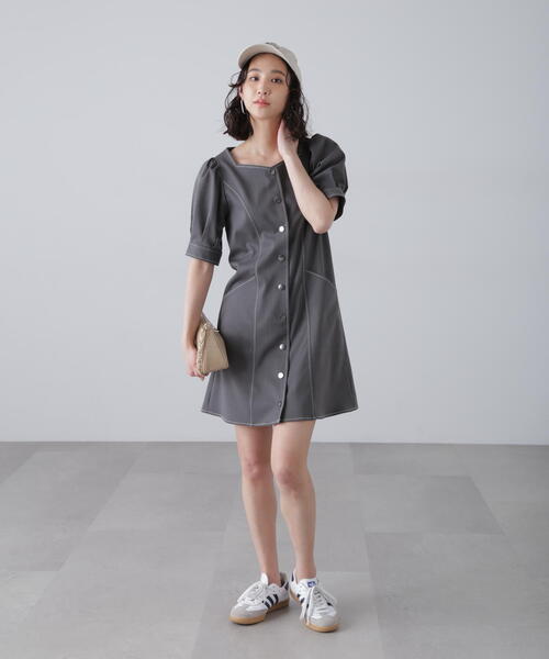 FREE'S MART（フリーズマート）の「◆配色ステッチ前開きミニワンピース（ワンピース・レディース・ホワイト/ブラック/グレー・SMALL/MEDIUM）」の17枚目の写真