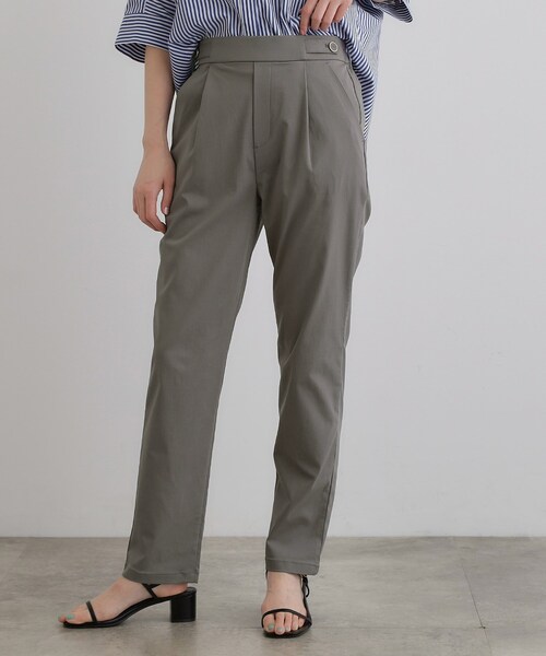 grove（グローブ）の「高身長さん向け＋5cm【接触冷感】サマーハイパーストレッチテーパードパンツ（その他パンツ・レディース・ネイビー/ブラック/カーキ/チャコールグレー/ナチュラル・01/02/03/04/05）」の6枚目の写真