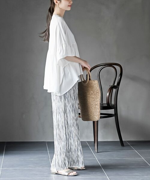 rps(アールピーエス)の「テールカットフリルワイドTシャツ(Tシャツ/カットソー・レディース・ネイビー/ブラック/オフホワイト・フリー)」の7枚目の写真