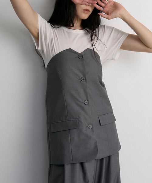 your/0w（ユアロウ）の「Jacket-like bare bustier / ジャケットライクベアビスチェ〈セットアップ対応〉（ベスト・レディース・ブラック/グレー・FREE）」の2枚目の写真