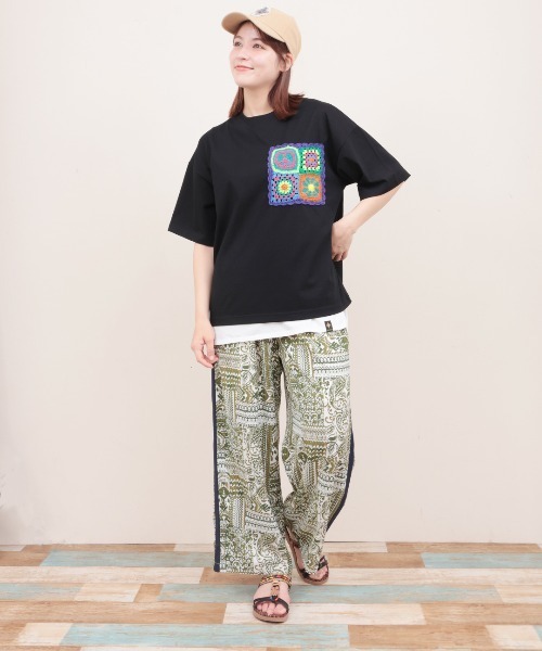 チチカカ（チチカカ）の「裾ラウンドタンクトップ（タンクトップ・レディース・ブラック/ホワイト・FREE）」の4枚目の写真