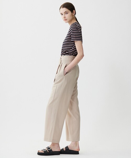 ICB（アイシービー）の「T/Rドライリネン ワイドストレートパンツ（その他パンツ・レディース・レッド系/ベージュ系/ブラック系・44/42/46/48）」の4枚目の写真