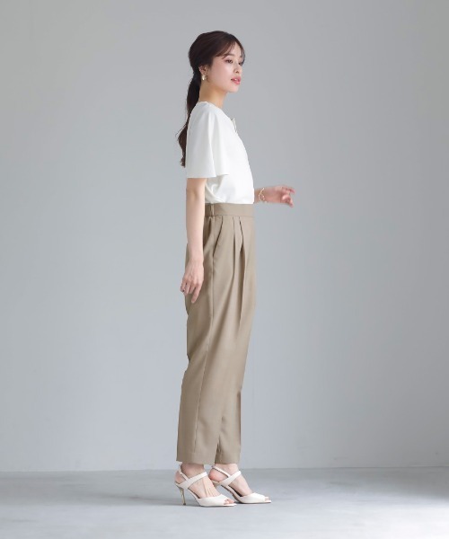 WHITE JOOLA（ホワイトジョーラ）の「洗濯機OK・接触冷感【 ドライタッチ♪サマーパンツ 】クリスピーメランジ・センタープレス入りテーパードパンツ（スラックス・レディース・ブラック/モカ・M/L）」の19枚目の写真