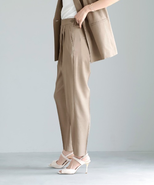 WHITE JOOLA（ホワイトジョーラ）の「洗濯機OK・接触冷感【 ドライタッチ♪サマーパンツ 】クリスピーメランジ・センタープレス入りテーパードパンツ（スラックス・レディース・ブラック/モカ・M/L）」の20枚目の写真