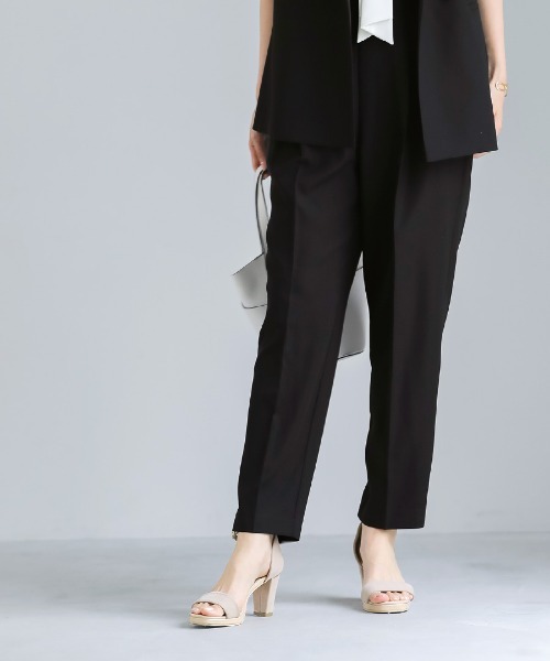 WHITE JOOLA（ホワイトジョーラ）の「洗濯機OK・接触冷感【 ドライタッチ♪サマーパンツ 】クリスピーメランジ・センタープレス入りテーパードパンツ（スラックス・レディース・ブラック/モカ・M/L）」の11枚目の写真