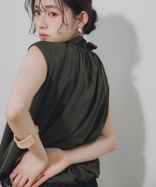 Petitjo（プッチージョ）の「小さいサイズ　ハイネックギャザーノースリバルーンブラウス　低身長さん・小柄女性（シャツ/ブラウス・レディース・カーキ/ブラック・PS/PM/PL/PSS）」の11枚目の写真