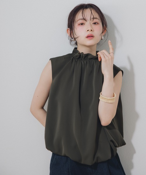 ⭐新品 BEIGE. DION ハイネック ギャザー ブラウス 小さいサイズ ハイネックギャザーノースリバルーンブラウス 低
