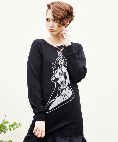 HYSTERIC GLAMOUR（ヒステリックグラマー）の「GUITAR GIRL編込 プルオ-バ-（ニット/セーター・レディース・ピンク/ブルー/ブラック・FREE）」の2枚目の写真