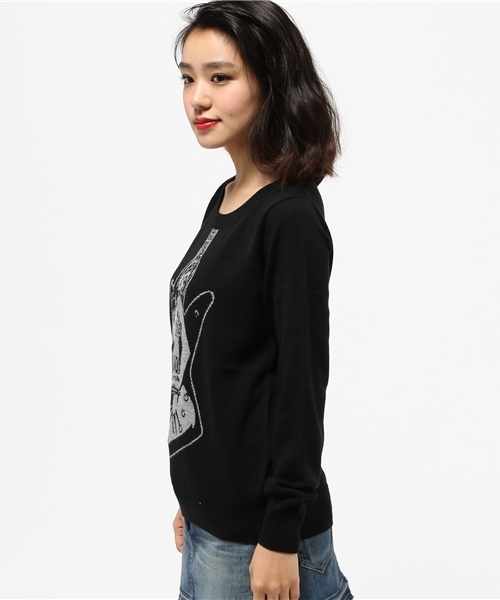 HYSTERIC GLAMOUR（ヒステリックグラマー）の「GUITAR GIRL編込 プルオ-バ-（ニット/セーター・レディース・ピンク/ブルー/ブラック・FREE）」の5枚目の写真