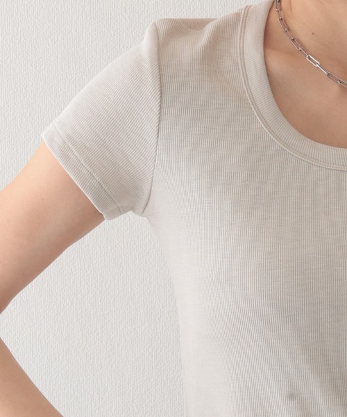 Lace Ladies(レースレディース)の「ラウンドネック バック カットアウト 半袖 Tシャツ(Tシャツ/カットソー・レディース・グレイッシュベージュ/グレー/グリーン/ホワイト/ブラック・FREE)」の15枚目の写真