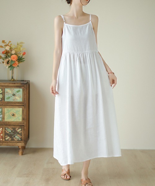 a lot of love（ア ロット オブ ラブ）の「ゆるシルエット キャミソールワンピース（ドレス・レディース・ホワイト/ブラウン/ピンク/ブラック・FREE）」の3枚目の写真