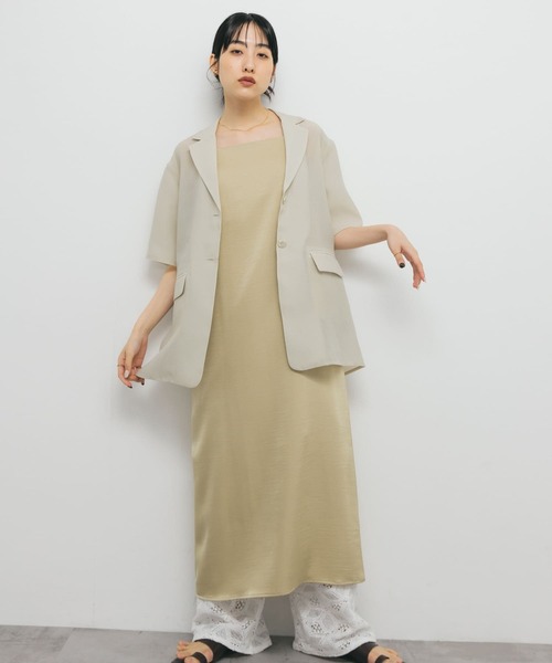 KBF（ケイビーエフ）の「サテンキャミワンピース（ワンピース・レディース・ベージュ/ネイビー/ブラウン・ONE）」の5枚目の写真