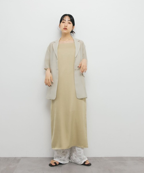 KBF（ケイビーエフ）の「サテンキャミワンピース（ワンピース・レディース・ベージュ/ネイビー/ブラウン・ONE）」の7枚目の写真