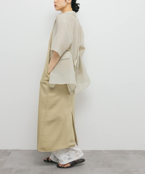 KBF（ケイビーエフ）の「サテンキャミワンピース（ワンピース・レディース・ベージュ/ネイビー/ブラウン・ONE）」の8枚目の写真