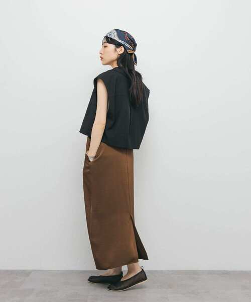 KBF（ケイビーエフ）の「サテンキャミワンピース（ワンピース・レディース・ベージュ/ネイビー/ブラウン・ONE）」の16枚目の写真