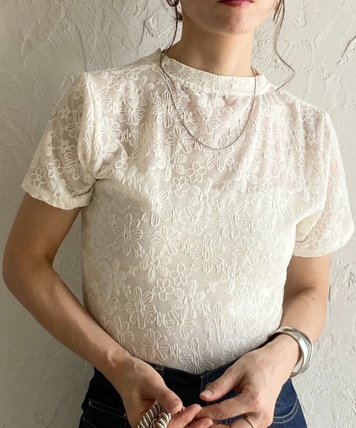 セール】半袖ショート丈花柄Tシャツ/シアートップス（Tシャツ
