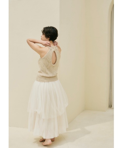 NOTREemor(ノートルエモア)の「balloon silhouette tulle skirt(スカート・レディース・アイボリー/ブラック・FREE)」の5枚目の写真