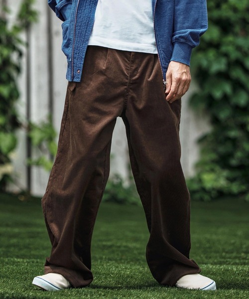CAMBIO(カンビオ)の「mp13803- Belted Corduroy Two Tuck Wide Pants コーデュロイワイドパンツ(その他パンツ・メンズ・ブラック/ネイビー/ブラウン・S/M/L)」の4枚目の写真