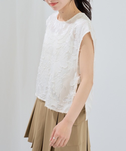 MAGASIN DE MODE Chou Chou（マガジンデモードシュシュ）の「【MAGASIN DE MODE Chou Chou】フリンジジャガードサイドリボンブラウス XNN（シャツ/ブラウス・レディース・アイボリー/ブラック・FREE）」の5枚目の写真