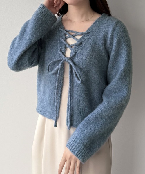 mipiarl(ミピアール)の「レースアップショートシャギーニットカーディガン(カーディガン/ボレロ・レディース・アイボリー/ブルー/杢グレー・LARGE/MEDIUM)」の16枚目の写真