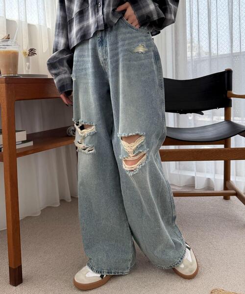 WEGO（ウィゴー）の「WEGO/ダメージワイドデニムパンツ（デニムパンツ・レディース・コバルトブルー/スカイブルー・SMALL/MEDIUM）」の9枚目の写真