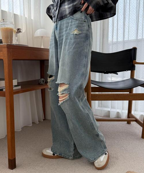 WEGO（ウィゴー）の「WEGO/ダメージワイドデニムパンツ（デニムパンツ・レディース・コバルトブルー/スカイブルー・SMALL/MEDIUM）」の10枚目の写真