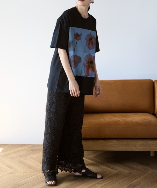【関税込み】BLUEMARBLE ブラック フラワー プリントTシャツ フラワープリントTシャツ(Tシャツ/カットソー)|Libra Cue