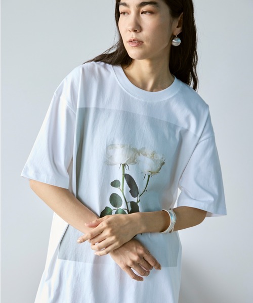 【 】CK Jeans フラワープリントTシャツ◆送料無料◆ ウィメンズ | Tシャツ | カルバン クライン 公式オンライン