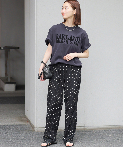 JOURNAL STANDARD relume(ジャーナルスタンダード レリューム)の「《WEB限定再入荷!》甘すぎない柄で大人可愛い!ランダムドットイージータックパンツ(その他パンツ・レディース・ブラック・FREE)」の2枚目の写真