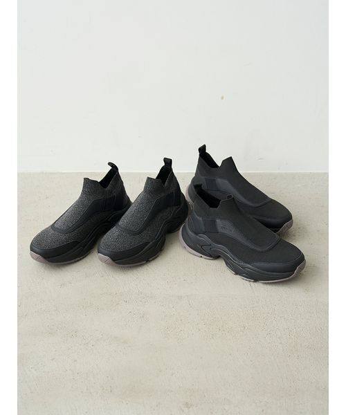 emmi（エミ）の「eco ニットカッティングデザインスニーカー（スニーカー・レディース・ブラック/マルチ・23/23.5/24/24.5/25）」の6枚目の写真