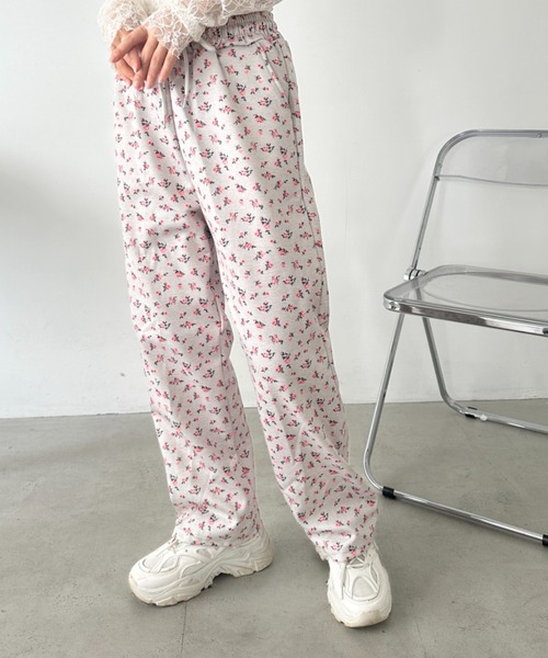 セール】小花柄プリントスウェットパンツ（スウェットパンツ）｜CLEA
