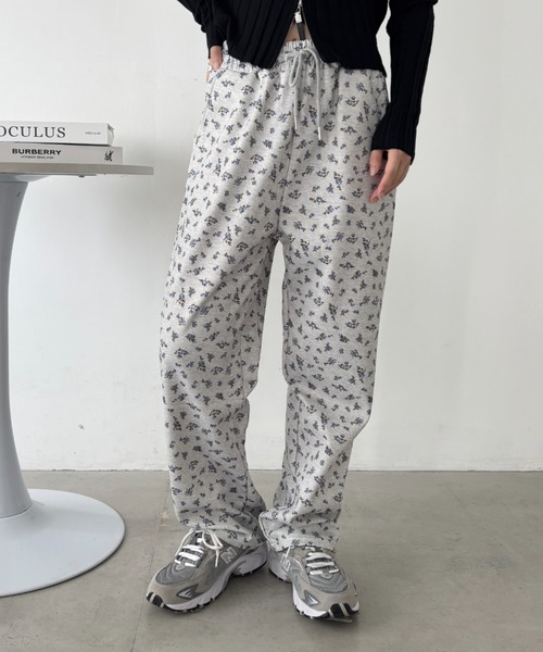 CLEA（クレア）の「小花柄プリントスウェットパンツ（スウェットパンツ・レディース・グレー/ライトグレー・FREE）」の12枚目の写真