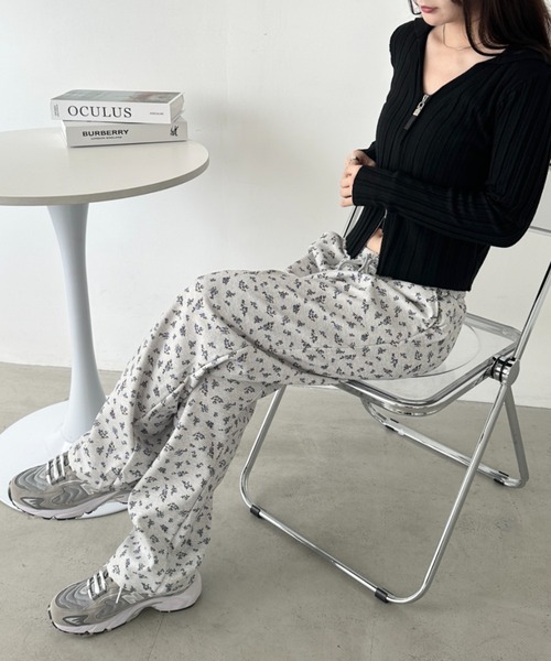 CLEA（クレア）の「小花柄プリントスウェットパンツ（スウェットパンツ・レディース・グレー/ライトグレー・FREE）」の15枚目の写真