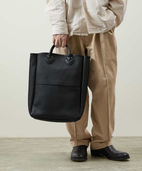 SLOW（スロウ）の「SLOW スロウ / Shrink 2way tote bag M シュリンクレザートートバッグ 牛革2WAYショルダーバッグ / 858S26P（トートバッグ・メンズ・グレー/ブラック・FREE）」の6枚目の写真