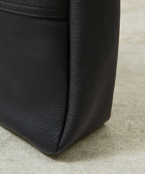 SLOW（スロウ）の「SLOW スロウ / Shrink 2way tote bag M シュリンクレザートートバッグ 牛革2WAYショルダーバッグ / 858S26P（トートバッグ・メンズ・グレー/ブラック・FREE）」の16枚目の写真