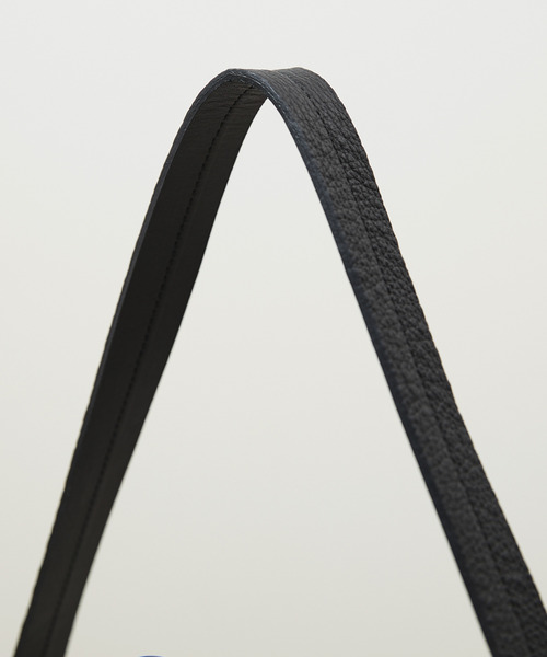 SLOW（スロウ）の「SLOW スロウ / Shrink 2way tote bag M シュリンクレザートートバッグ 牛革2WAYショルダーバッグ / 858S26P（トートバッグ・メンズ・グレー/ブラック・FREE）」の17枚目の写真