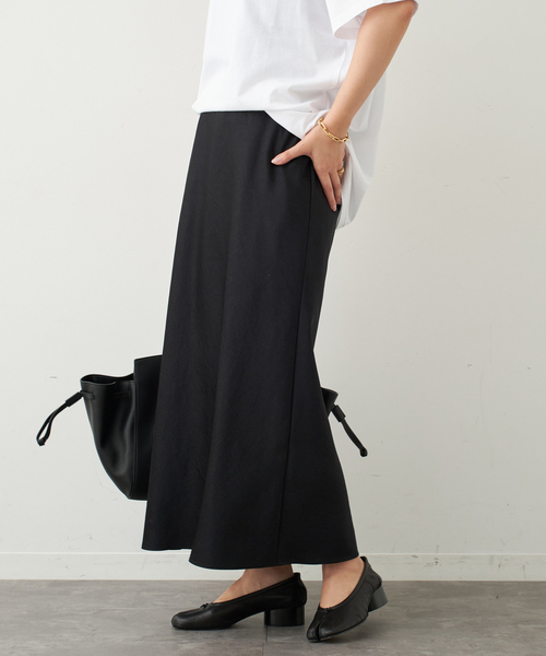 Deuxieme Classe(ドゥーズィエムクラス)の「Minimal Satin スカート(スカート・レディース・ブラック・38/36)」の9枚目の写真
