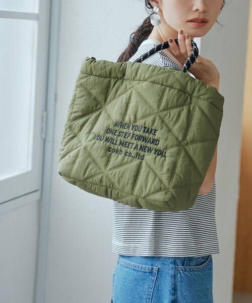 coen（コーエン）の「【再入荷/新色登場】ロゴ刺繍キカキルトショルダーバッグ（Mサイズ）（ショルダーバッグ・レディース・その他4/シルバー/その他1/その他2/ブラック/その他6/ホワイト/オリーブ・FREE）」の3枚目の写真