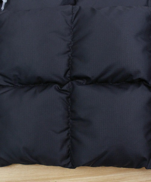 THE NORTH FACE（ザノースフェイス）の「パッカブルTボールマフラー PACKABLE T-BALL MUFFLER The North Face Korea Line（マフラー・メンズ・クリーム/ブラック・ONE）」の6枚目の写真